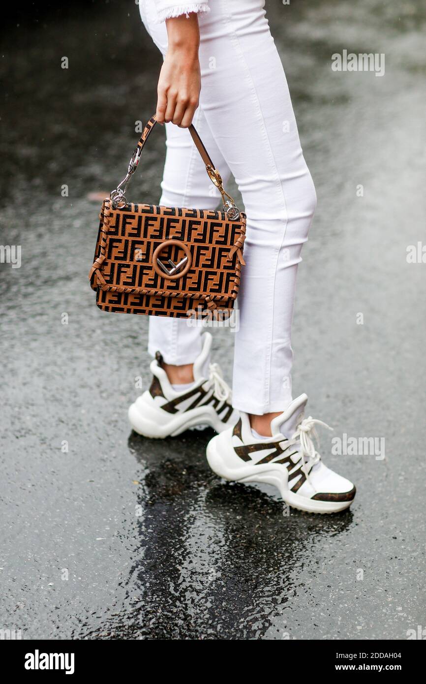 Street style, close up at Carolina Herrera spring summer 2019 ready-to-wear  show, held at