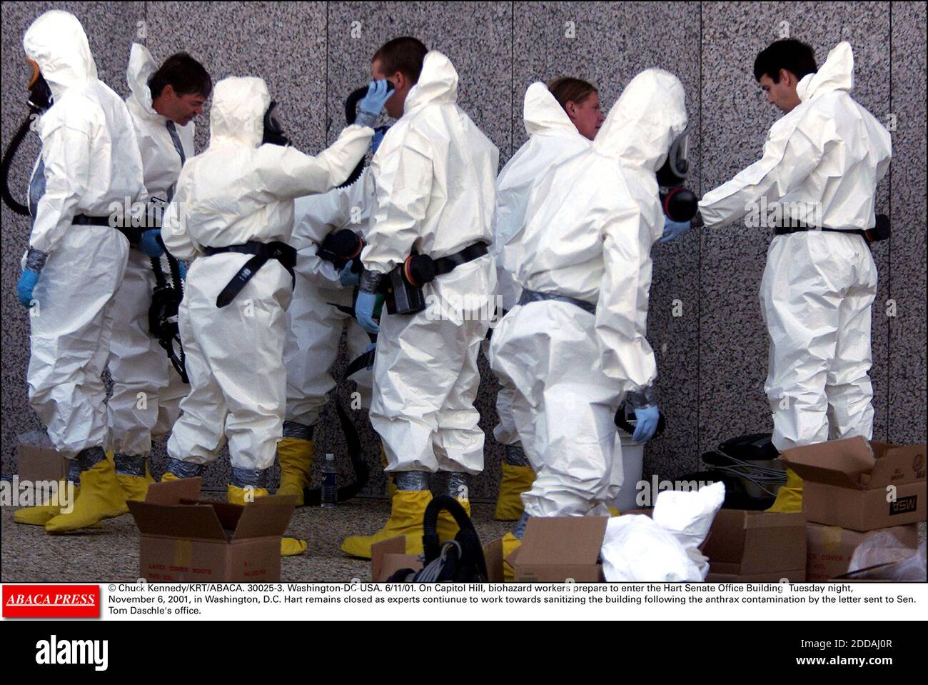 NO FILM, NO VIDEO, NO TV, NO DOCUMENTARY - © Chuck Kennedy/KRT/ABACA. 30025-3. Washington-DC-USA. 6/11/01. On Capitol Hill, biohazard workers prepare to enter the Hart Senate Office Building Tuesday night, November 6, 2001, in Washington, D.C. Hart remains closed as experts continue to work toward Stock Photo