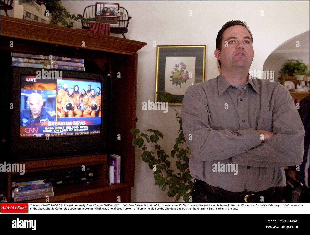 NO FILM, NO VIDEO, NO TV, NO DOCUMENTARY - © Abel Uribe/KRT/ABACA. 41940-1. Kennedy Space Center-FL-USA. 01/02/2003. Dan Salton, brother of Astronaut Laurel B. Clark talks to the media at his home in Racine, Wisconsin, Saturday, February 1, 2003, as reports of the space shuttle Columbia appear on Stock Photo