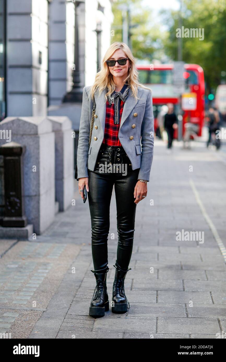 Street style, Chiara Ferragni arriving at Alexa Chung spring summer 2019  ready-to-wear show, held at Bloomsbury square, in London, UK, on September  15, 2018. Photo by Marie-Paola Bertrand-Hillion/ABACAPRESS.COM Stock Photo  - Alamy