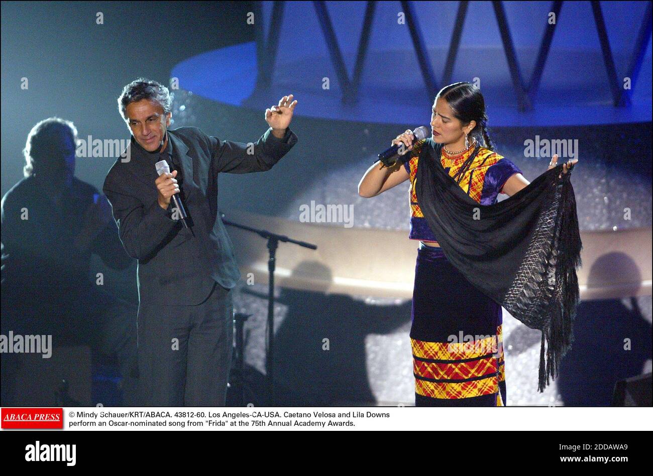 NO FILM, NO VIDEO, NO TV, NO DOCUMENTARY - © Mindy Schauer/KRT/ABACA. 43812-60. Los Angeles-CA-USA. 23/03/03. Caetano Veloso and Lila Downs perform an Oscar-nominated song from Frida at the 75th Annual Academy Awards. Stock Photo