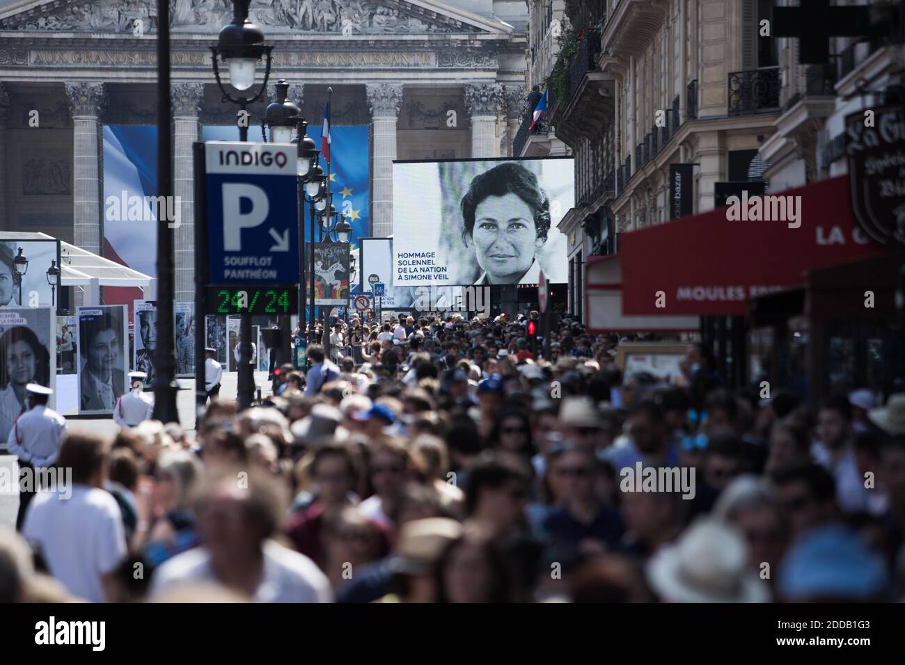 Ceremony entering former Minister of Health Simone Veil and her Husband Antoine into the hall of fame Pantheon. The Ceremony comes one year after Veilâ€™s Death. French President Emmanuel Macron is scheduled to deliver a speech after a procession bringing the coffins up the rue Soufflot and to the resting place in Paris, France on july 1, 2018. Photo by Raphaël Lafargue/ABACAPRESS.COM Stock Photo