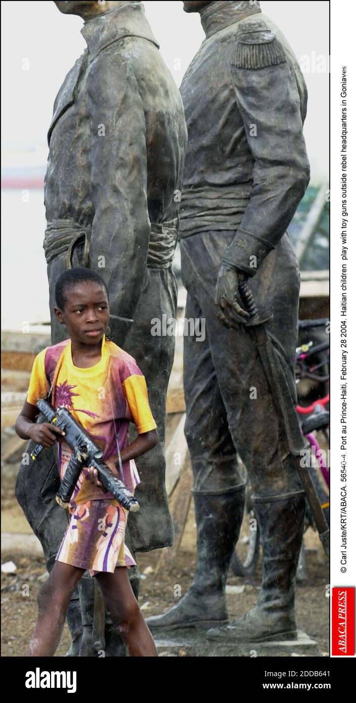Haitian children play hi-res stock photography and images - Alamy