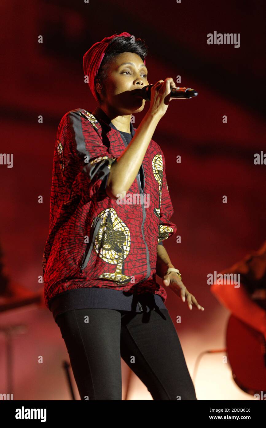 Imany Singer French singer Imany (Nadia Mladjao) performs live during 'Palais en ...