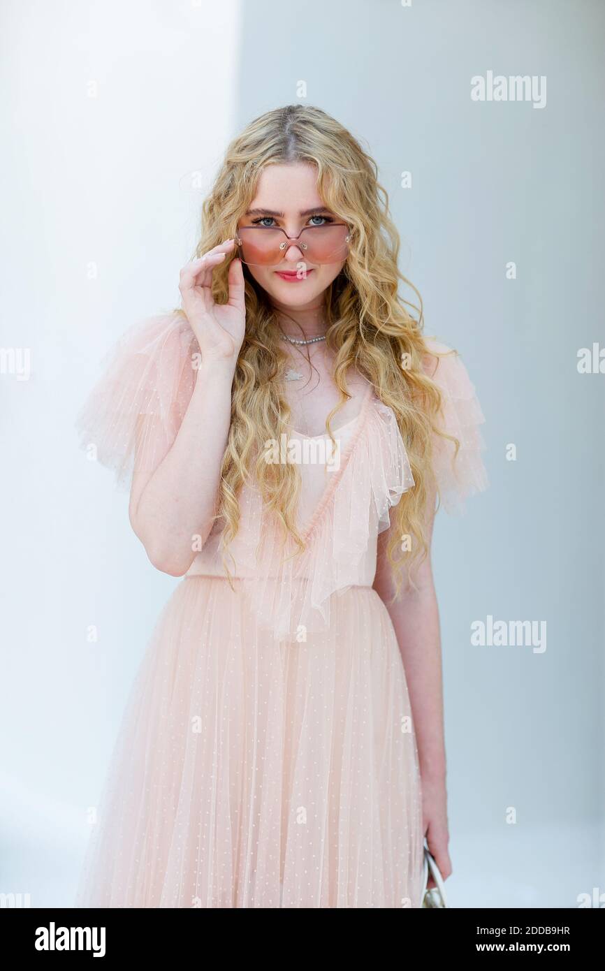 Street style Kathryn Newton arriving at Dior Fall Winter 2018 2019 Haute Couture show held at Musee Rodin in Paris France on July 2nd 2018. Photo by Marie Paola Bertrand Hillion ABACAPRESS.COM Stock P...