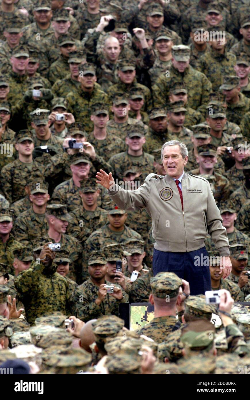 NO FILM, NO VIDEO, NO TV, NO DOCUMENTARY - U.S. President George W. Bush speaks to U.S. Marines during a visit to Camp Pendleton, California on December 7, 2004. Bush thanked the Marines for their service in Iraq on the 63rd anniversary of the bombing of Pearl Harbor. Photo by Richard Koci Hernandez/San Jose Mercury/KRT/ABACA. Stock Photo