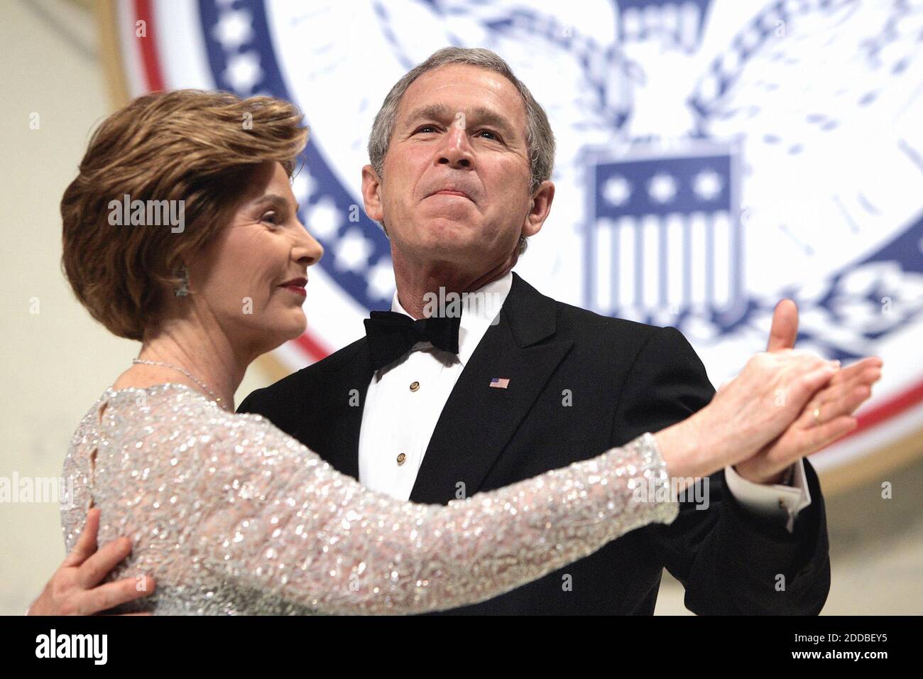 NO FILM, NO VIDEO, NO TV, NO DOCUMENTARY - President George W. Bush dances with first lady Laura Bush at the Patriot Ball at the Washington Convention Center in Washington, DC, USA, on January 20, 2005. Photo by Chuck Kennedy/US News Story Slugged/KRT/ABACA. Stock Photo