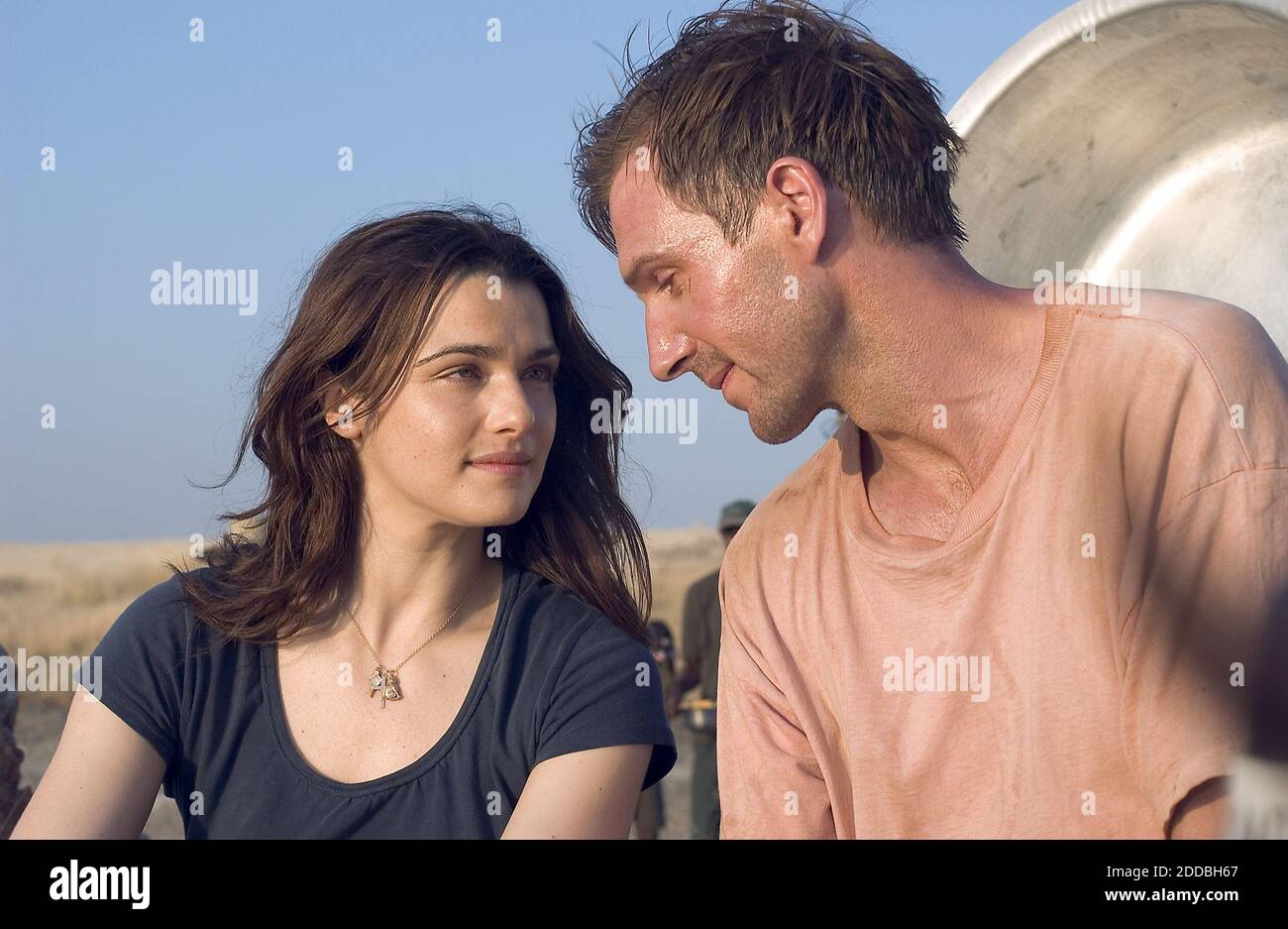 NO FILM, NO VIDEO, NO TV, NO DOCUMENTARY - Cast members Ralph Fiennes and Rachel Weisz during the filming of Fernando Meirelles's film 'The Constant Gardener', based on the John le Carre novel, in 2005. Photo by Jaap Buitendijk/Focus Features/KRT/ABACAPRESS.COM Stock Photo