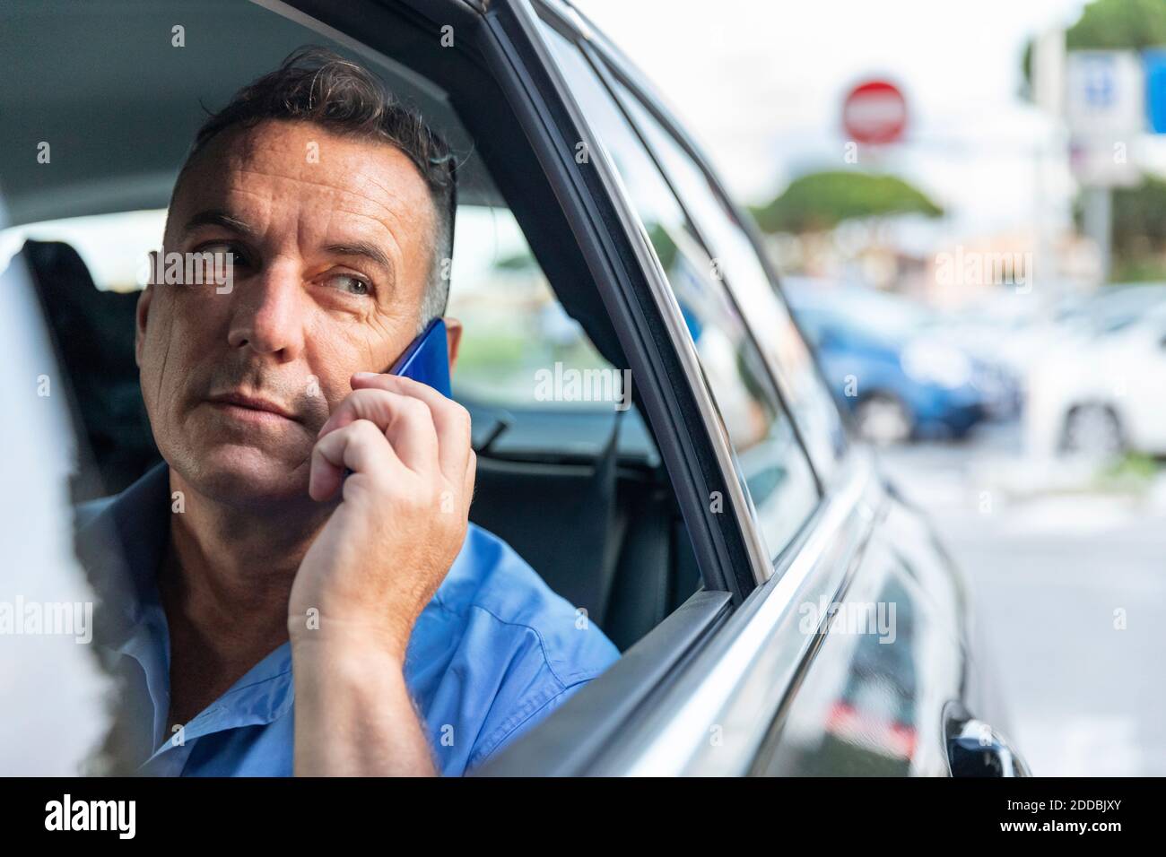 Talking Through Car Window High Resolution Stock Photography And Images Alamy