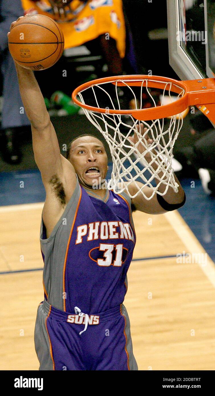 NO FILM, NO VIDEO, NO TV, NO DOCUMENTARY - Shawn Marion dunks in the first  half as the Phoenix Suns play the Dallas Mavericks on May 24, 2006, at the  American Airlines