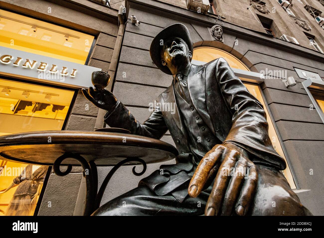 Bronze sculpture in honor of the Polish architect Vladyslav Horodetsky. Work by Volodymyr Shchur, Kiev, Ukraine Stock Photo