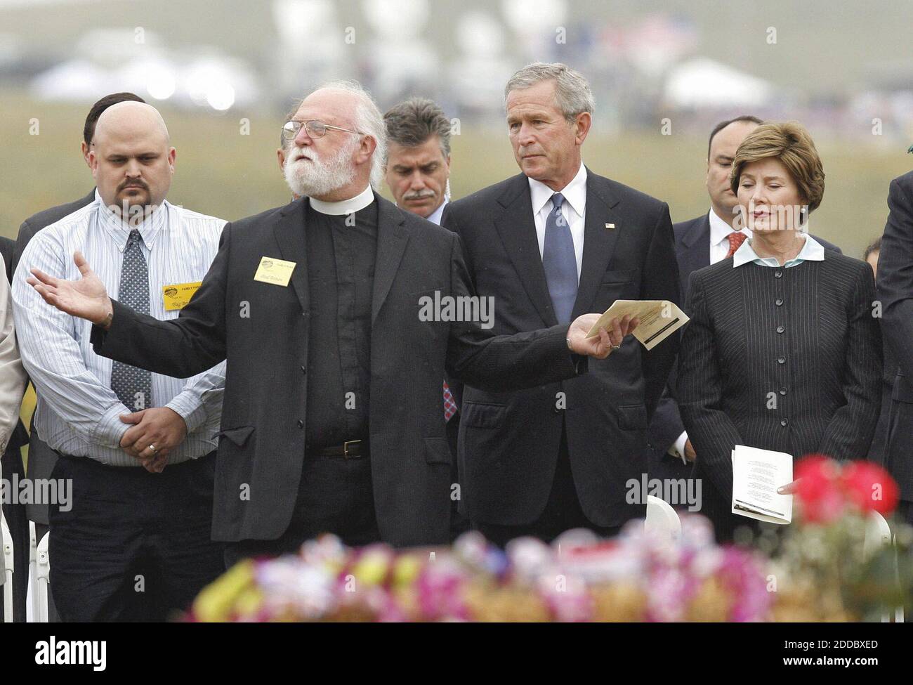 NO FILM, NO VIDEO, NO TV, NO DOCUMENTARY - Reverend Paul Britton, brother of Marion Britton, who was killed on Flight 93, delivers an invocation as President George W. Bush and First Lady Laura Bush meet with families at the Flight 93 crash site in Shanksville, Pennsylvania during the fifth anniversary of the 9/11 terrorist attacks on September 11, 2006. Photo by Laurence Kesterson/Philadelphia Inquirer/MCT/ABACAPRESS.COM Stock Photo