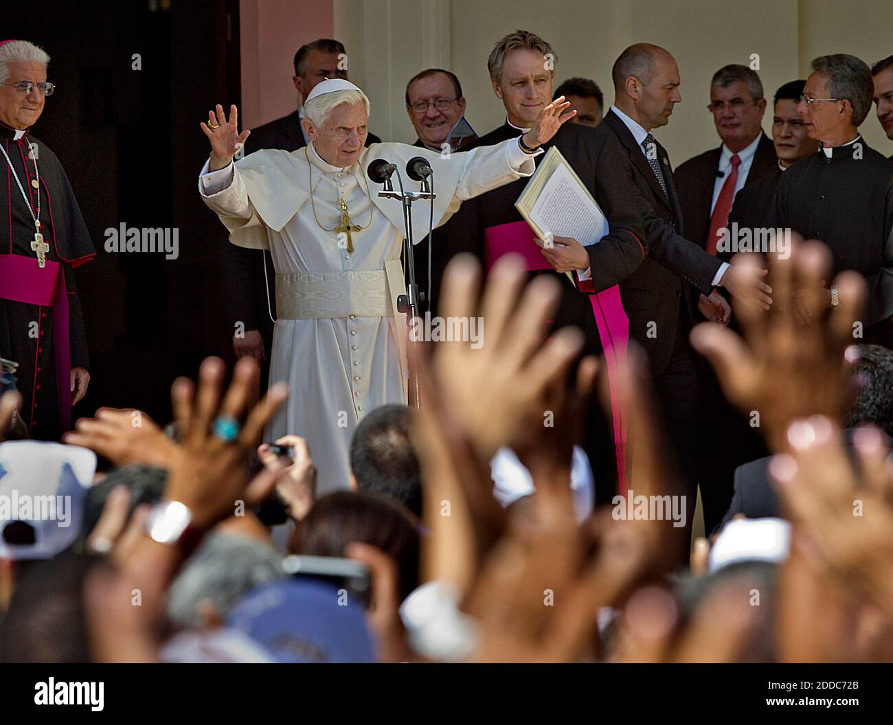Our lady of charity of el cobre hi-res stock photography and images - Alamy