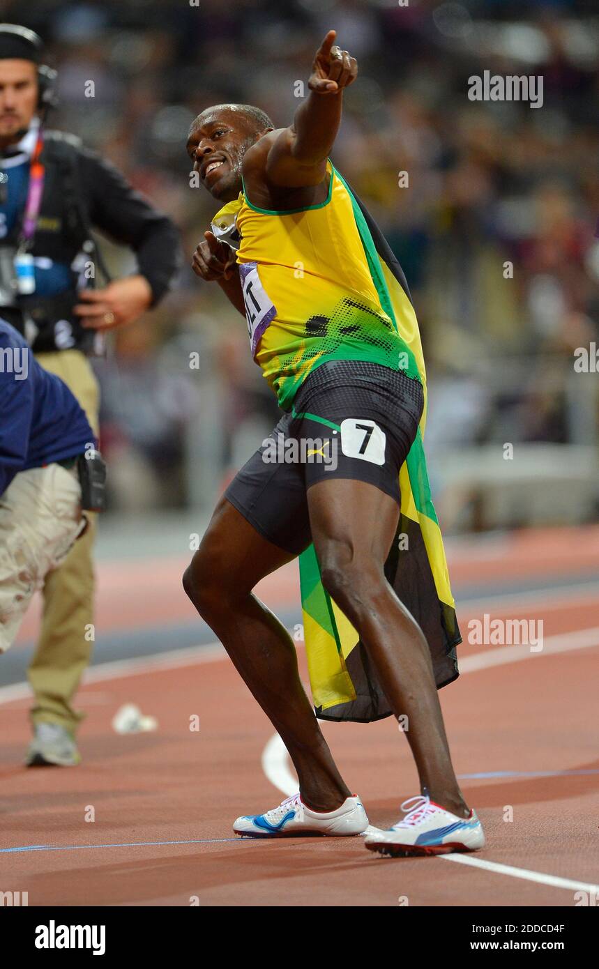 Usain Bolt | Usain bolt, Usain bolt pose, Track and field
