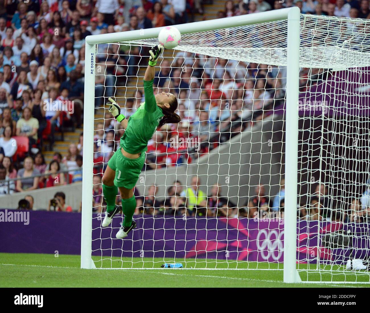 NO FILM, NO VIDEO, NO TV, NO DOCUMENTARY - USA goalkeeper Hope Solo makes a save during the first half against Japan in the Olympics women's soccer gold medal match at Wembley Stadium in London, UK, Thursday, August 9, 2012. The USA defeated Japan, 2-1. Photo by Chuck Myers/MCT/ABACAPRESS.COM Stock Photo