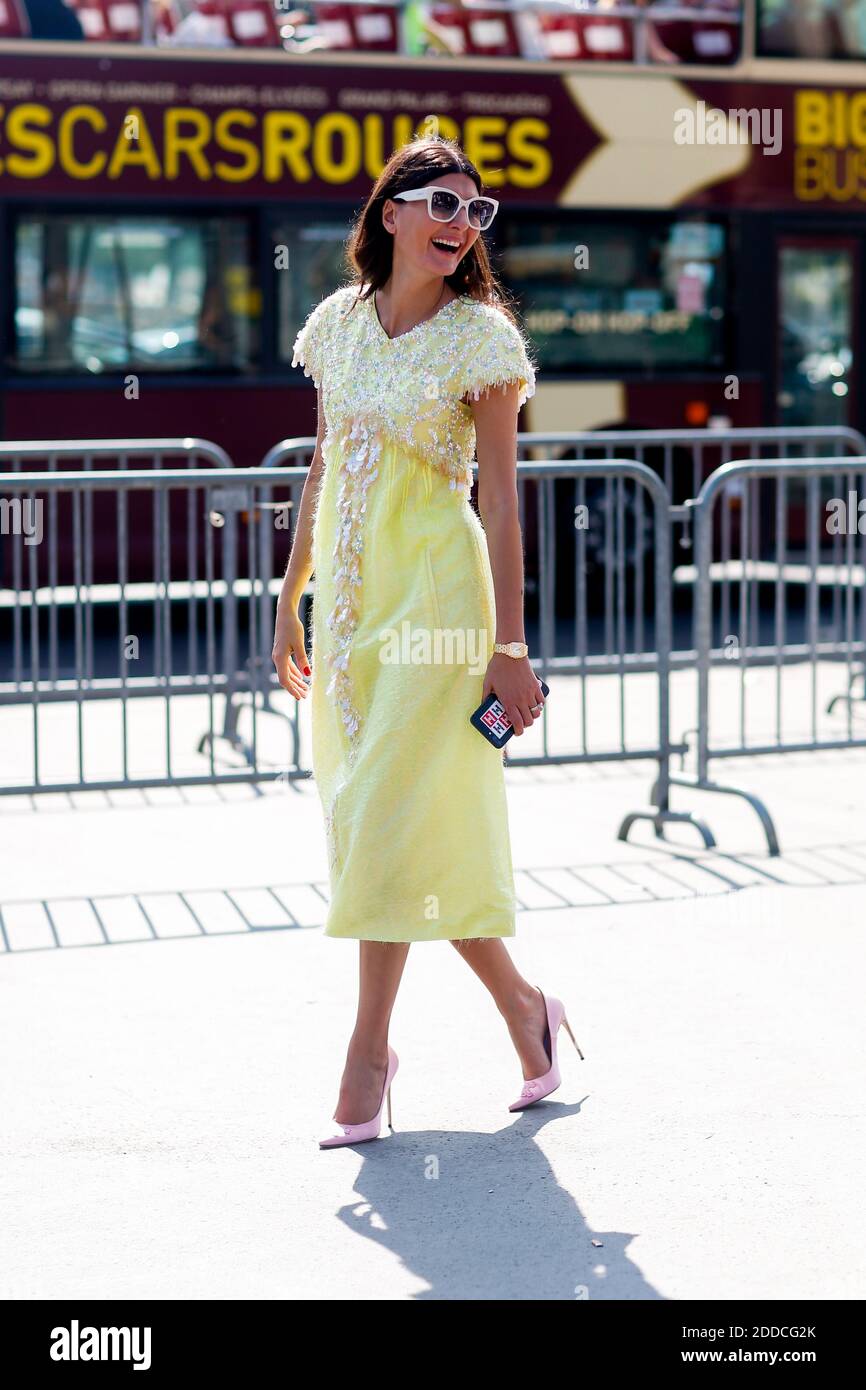 Lily Collins arriving to the Chanel Haute-Couture Fall-Winter 2014-2015  fashion show held at the Grand Palais, in Paris, France, on July 8, 2014.  Photo by Robin Psaila/ABACAPRESS.COM Stock Photo - Alamy