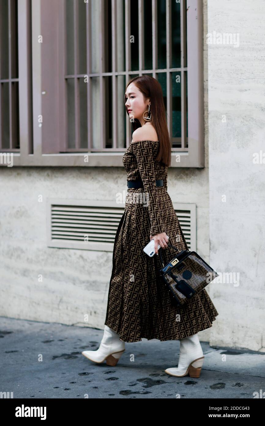 Street style, Jessica Jung arriving at Fendi Fall-Winter 2018-2019 Haute  Couture show held at Palais Brongniart, in Paris, France, on July 4th,  2018. Photo by Marie-Paola Bertrand-Hillion/ABACAPRESS.COM Stock Photo -  Alamy