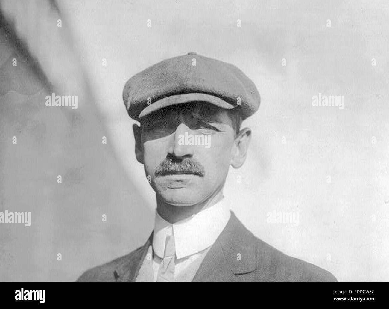 GLENN CURTIS (1878-1930) American aviation and motorcyle pioneer about 1909. Photo: Bain News Service Stock Photo