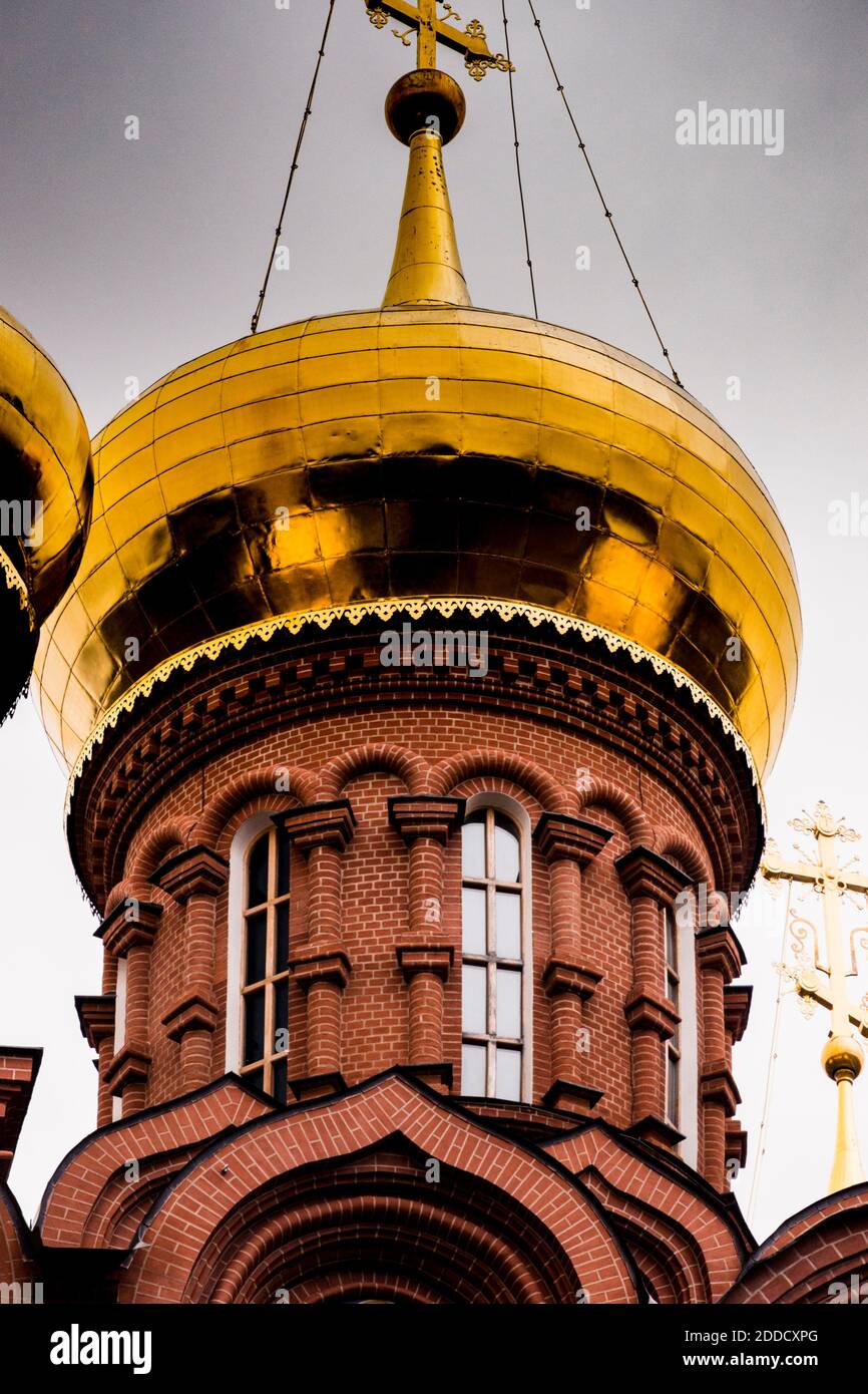 Golden domes of the Gethsemane Chernigovsky skete, Sergiev Posad, Moskovskaya oblast, Russia Stock Photo