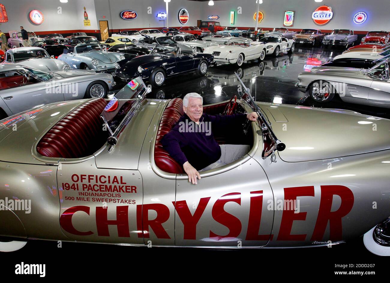 NO FILM, NO VIDEO, NO TV, NO DOCUMENTARY - North Texas car dealer Don Davis is selling some of his vast collection of rare cars including this 1941 Chrysler Newport Indianapolis 500 Pacemaker . Photo by Paul Mosely/Fort Worth Star-Telegram/MCT/ABACAPRESS.COM Stock Photo