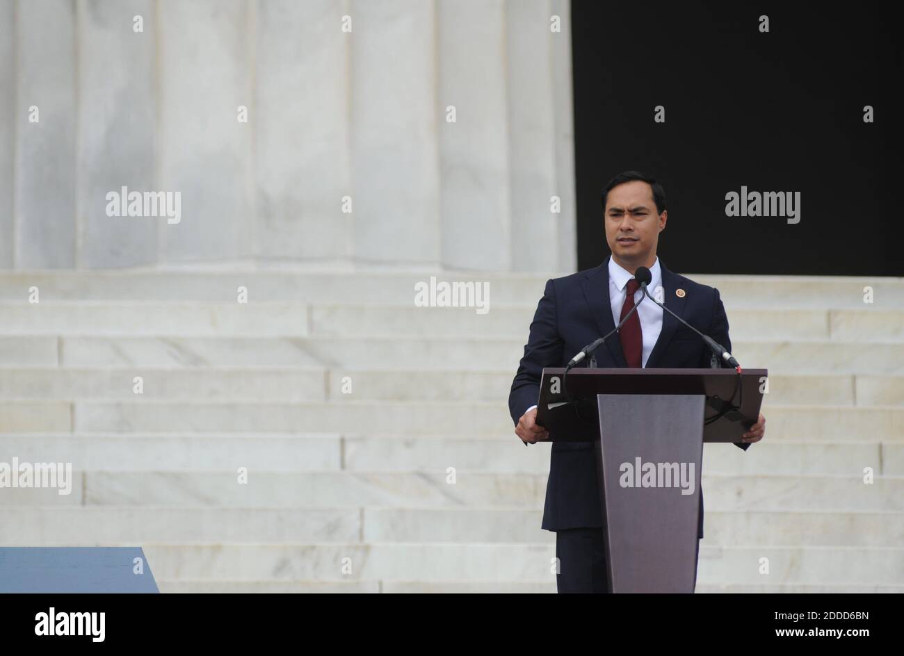 NO FILM, NO VIDEO, NO TV, NO DOCUMENTARY - Rep. Joaquin Castro speaks ...