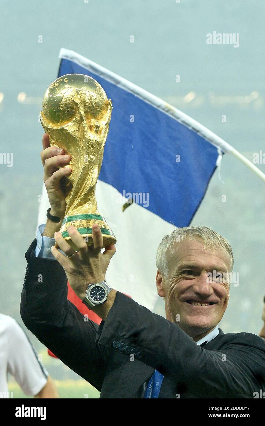 didier-deschamps-france-celebrate-high-resolution-stock-photography-and