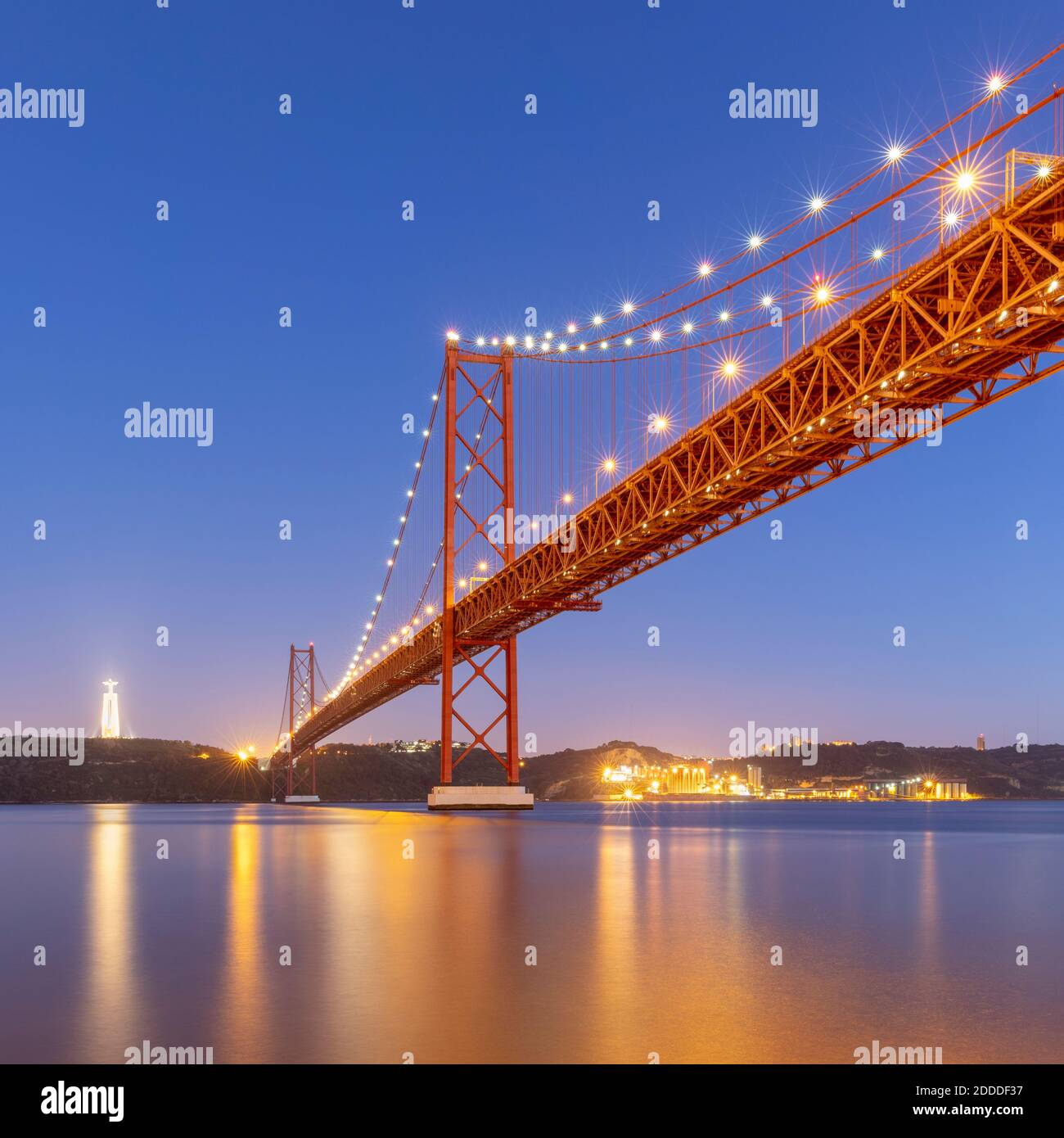 Portugal, Lisbon District, Lisbon, 25 de Abril Bridge at dusk Stock ...