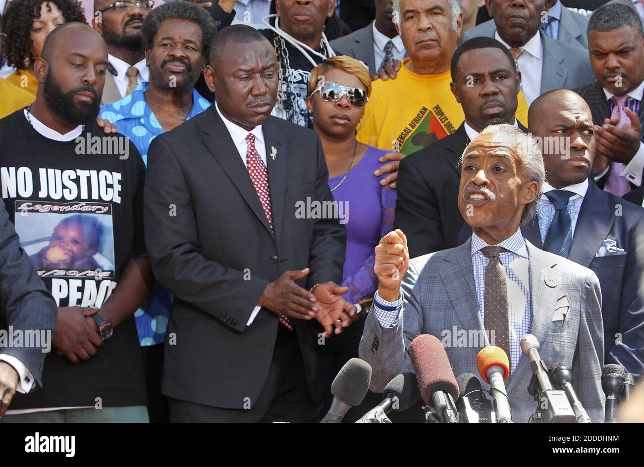 NO FILM, NO VIDEO, NO TV, NO DOCUMENTARY - Rev. Al Sharpton addresses the media at a press conference about the shooting of Michael Brown on the steps of the Old Courthouse in St. Louis, Mo., on Tuesday, August 12, 2014. Behind Sharpton, from left, is Michael Brown Sr., attorney Benjamin Crump, and Lesley McSpadden, Brown's mother. Photo by J.B. Forbes/St. Louis Post-Dispatch/MCT/ABACAPRESS.COM Stock Photo