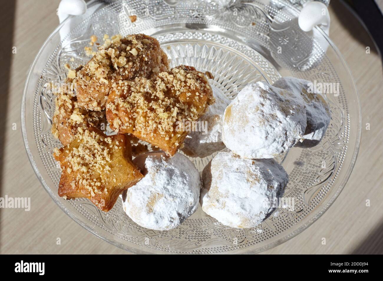 Traditional sweets of Greece for Christmas Stock Photo Alamy