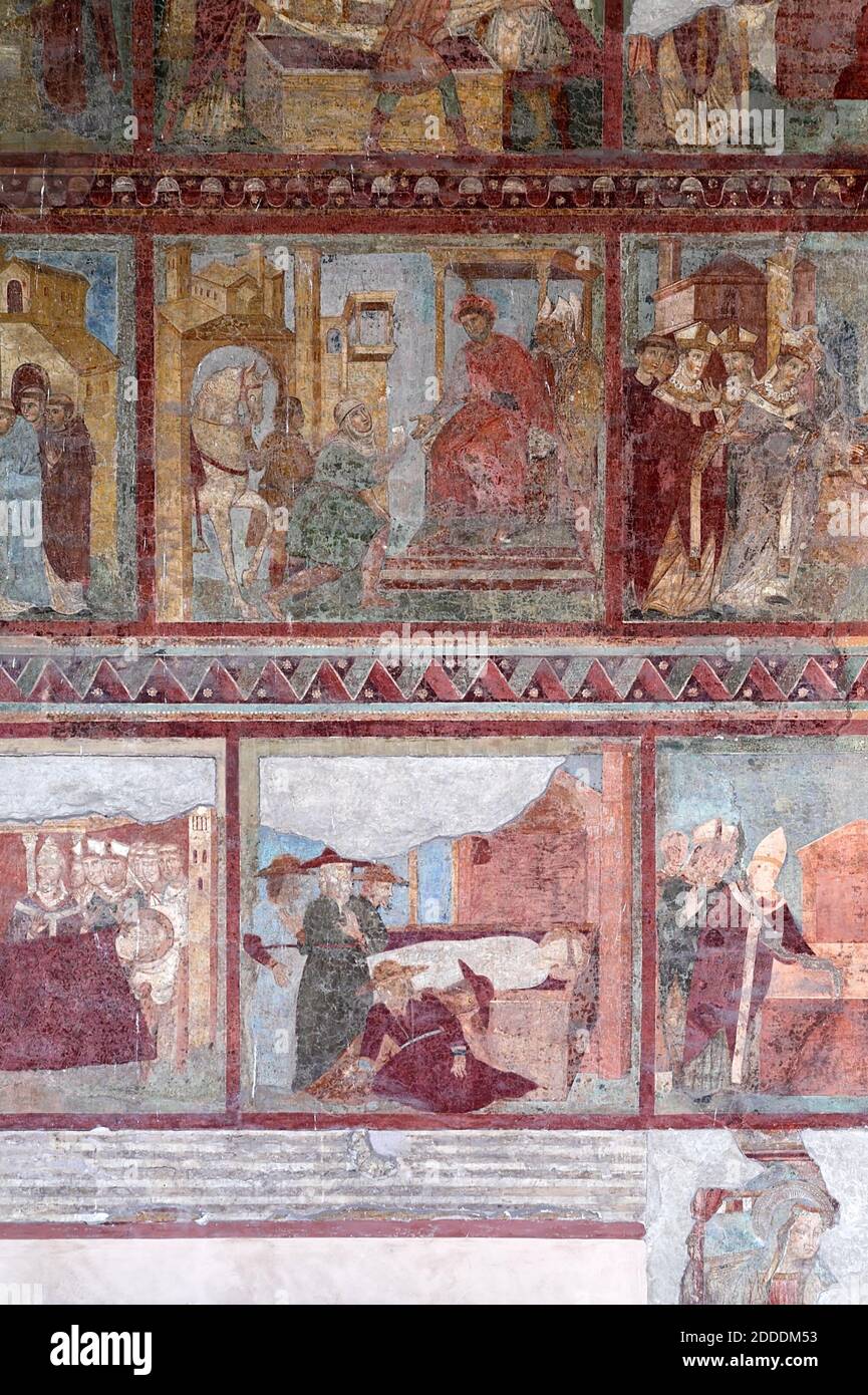 Roma, Basilica Papale di San Lorenzo fuori le mura; Sankt Laurentius vor den Mauern; Medieval frescoes - illustration of the miracles of St. Lawrence Stock Photo