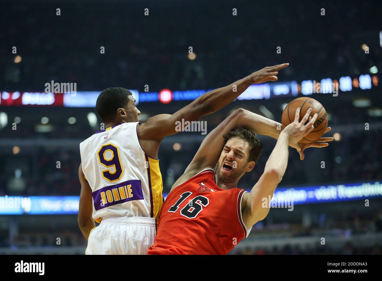 NO FILM, NO VIDEO, NO TV, NO DOCUMENTARY - Los Angeles Lakers guard Ronnie Price (9) fouls Chicago Bulls forward Pau Gasol (16) during the second period on December 25, 2014 at the United Center in Chicago, IL, USA. The Bulls beat the Lakers 113-93. Photo by Armando L. Sanchez/Chicago Tribune/TNS/ABACAPRESS.COM Stock Photo