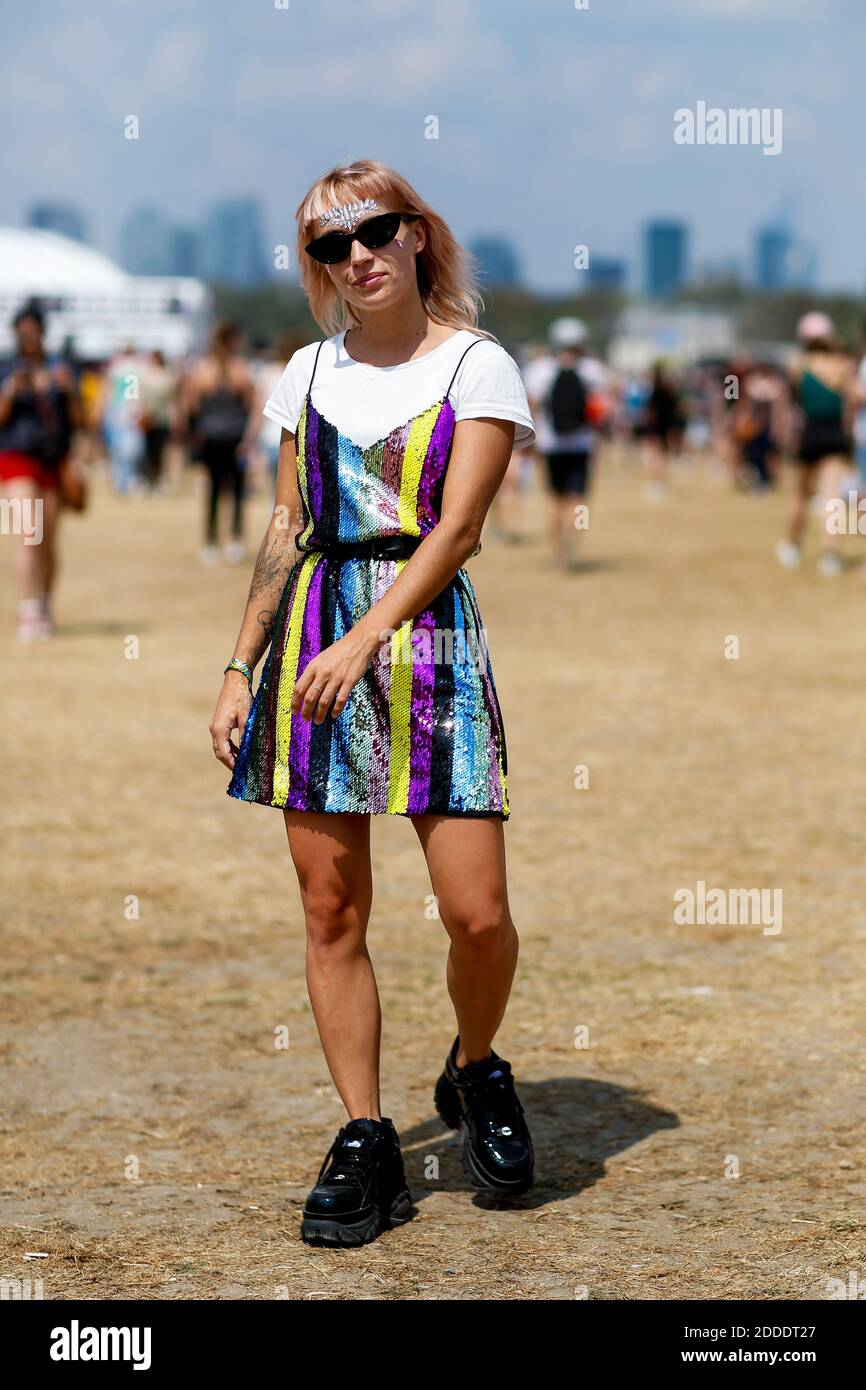 Carmen Kass attends Chanel Fall/Winter 2015-2016 Ready-To-Wear collection  show in Paris, France, on March 10, 2015. Photo by Nicolas  Briquet/ABACAPRESS.COM Stock Photo - Alamy