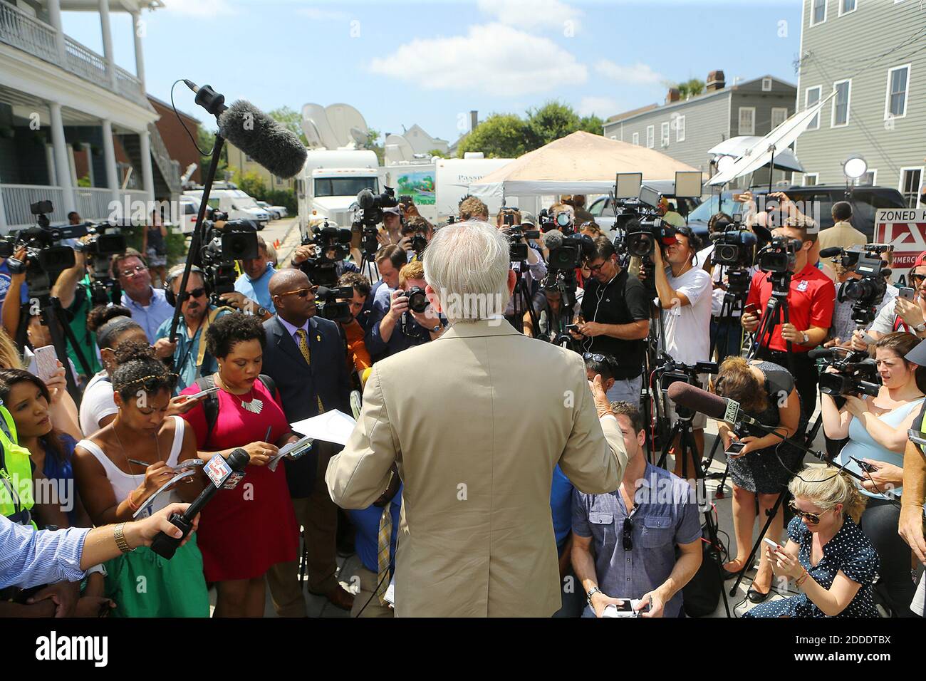 NO FILM, NO VIDEO, NO TV, NO DOCUMENTARY - Charleston Mayor Joe Riley addresses the news media at the 'Mother' Emanuel A.M.E. Church on Friday, June 19, 2015, in Charleston, SC, USA. Photo by Curtis Compton/Atlanta Journal-Constitution/TNS/ABACAPRESS.COM Stock Photo