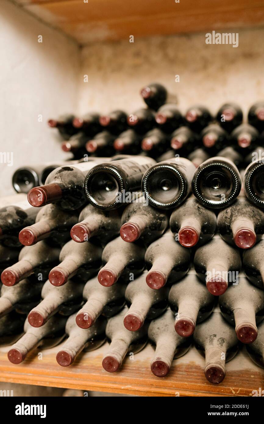 Old wine bottles hi-res stock photography and images - Alamy