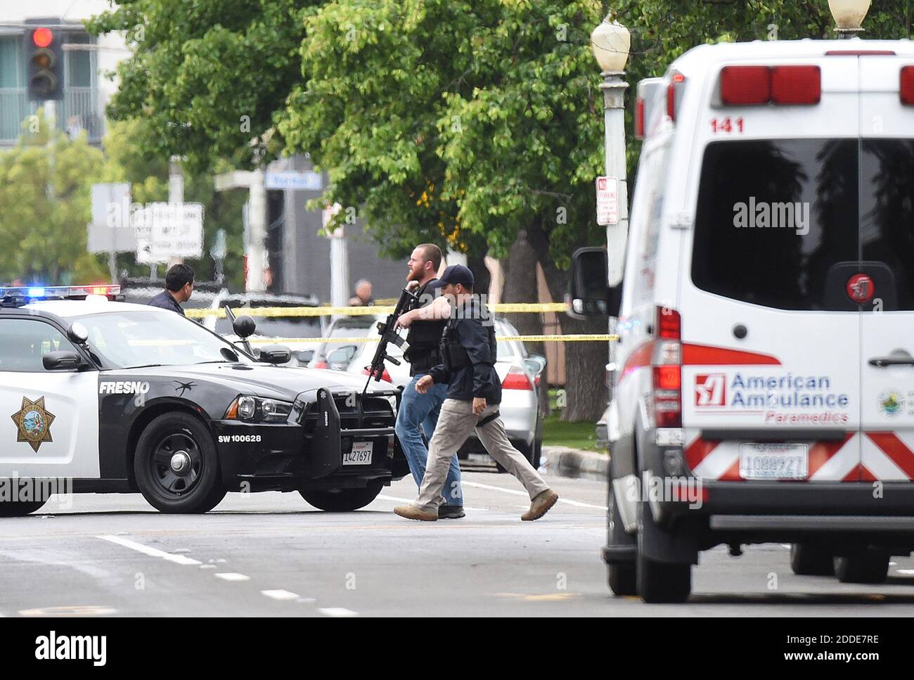 NO FILM, NO VIDEO, NO TV, NO DOCUMENTARY - Fresno police at a shooting  scene on Fulton Street north of Nevada Avenue in central Fresno, CA, USA.  Photo by John Walker/Fresno Bee/TNS/ABACAPRESS.COM