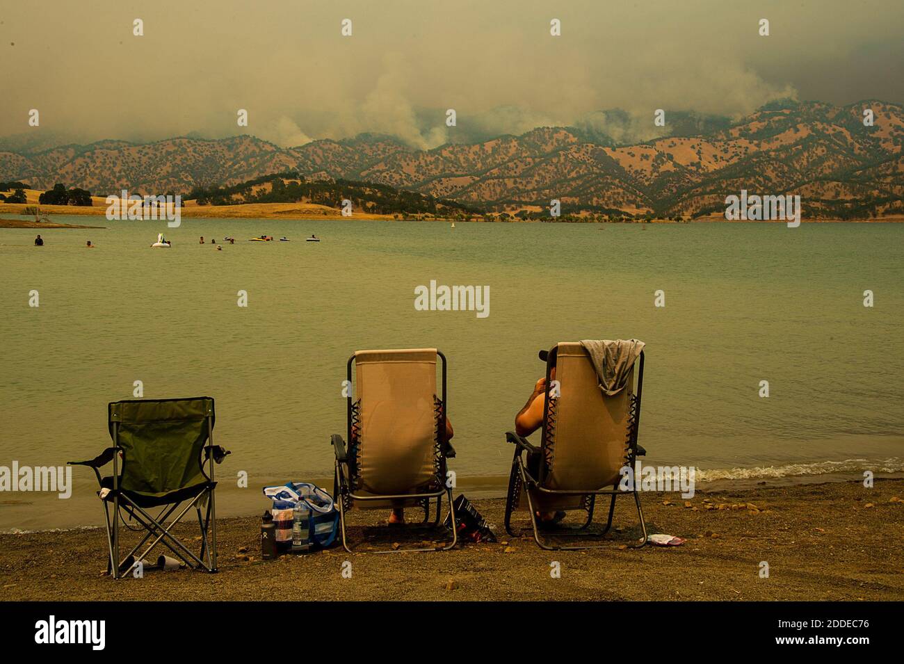 NO FILM, NO VIDEO, NO TV, NO DOCUMENTARY - The County Fire burns west toward Lake Berryessa and has burned more than 22,000 acres without containment on Sunday, July 1, 2018 in Capay Valley, CA, USA. Photo by Paul Kitagaki Jr./Sacramento Bee/TNS/ABACAPRESS.COM Stock Photo