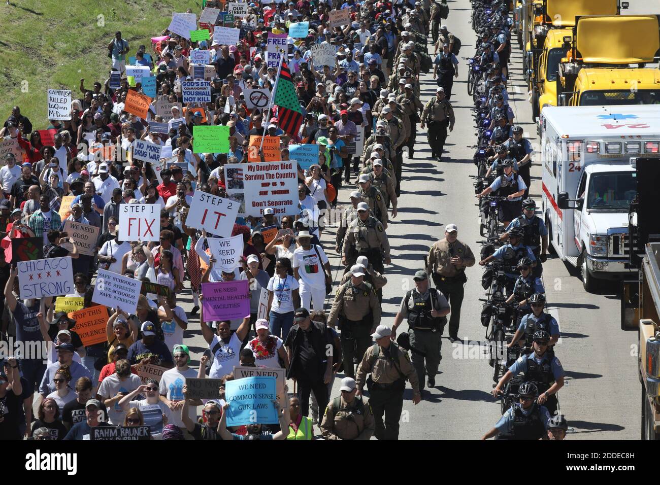 NO FILM, NO VIDEO, NO TV, NO DOCUMENTARY - Thousands of protesters walk north on the Dan Ryan Expressway in Chicago, IL, USA after blocking the transportation artery in an anti-violence march on Saturday, July 7, 2018. Photo by John J. Kim/Chicago Tribune/TNS/ABACAPRESS.COM Stock Photo