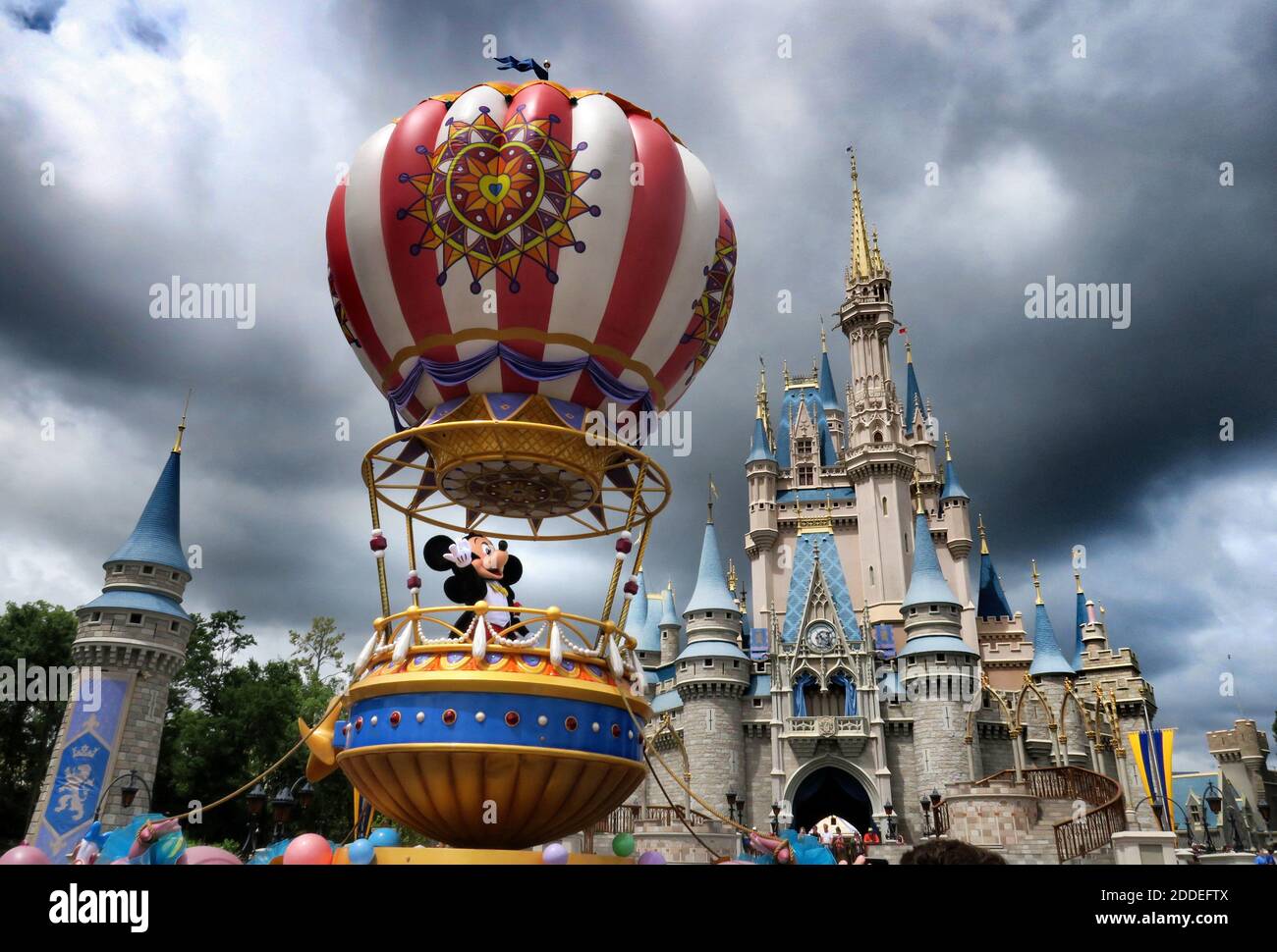 NO FILM, NO VIDEO, NO TV, NO DOCUMENTARY - Mickey and Minnie appear under stormy skies during the afternoon parade, shortly before the Magic Kingdom at Walt Disney World in Lake Buena Vista, Fla., closed early due to weather spawned by Hurricane Dorian, Tuesday, September 3, 2019. Photo by Joe Burbank/Orlando Sentinel/TNS/ABACAPRESS.COM Stock Photo