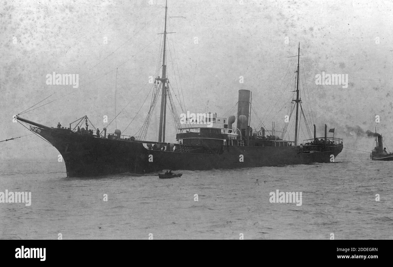 AJAXNETPHOTO. 1920. LOCATION UNKNOWN. BEN LINE'S BENARTY BUILT 1883 BY BARTRAM & SONS SUNDERLAND YARD NR 187 FOR BEN LINE STEAMERS OF LEITH. SOLD 1924 TO NEW EGYPT & LAVANT SHIPPING RENAMED ANTINOE. ABANDONED IN NORTH ATLANTIC EN ROUTE TO QUEENSTOWN, IRELAND FROM NEW YORK AFTER ITS CARGO OF GRAIN SHIFTED.  PHOTOGRAPHER:UNKNOWN © DIGITAL IMAGE COPYRIGHT AJAX VINTAGE PICTURE LIBRARY SOURCE: AJAX VINTAGE PICTURE LIBRARY COLLECTION REF:1920 4 Stock Photo