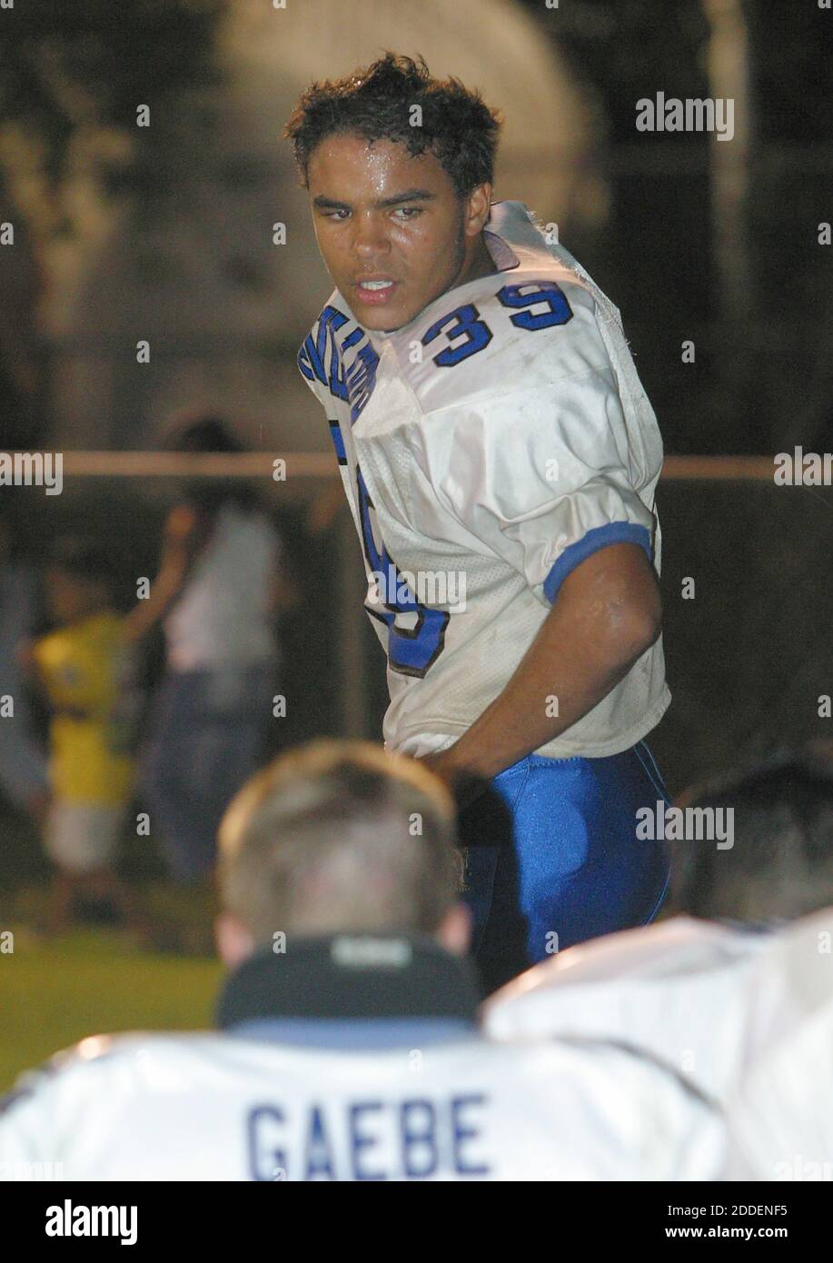 Plantation Fl 10 3 02 14 Year Old Justin Simpson 39 And Son Of Oj Simpson Playing Football Against American Heritage School Is A Fullback With The Gulliver Preps Raiders The Jv Football Team