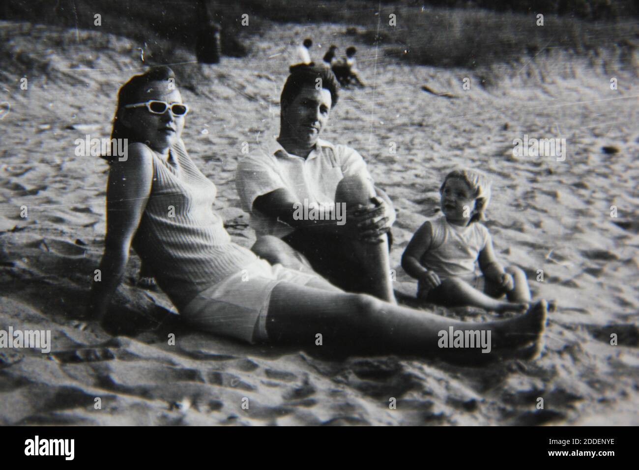 1970s beach family hi-res stock photography and images - Alamy