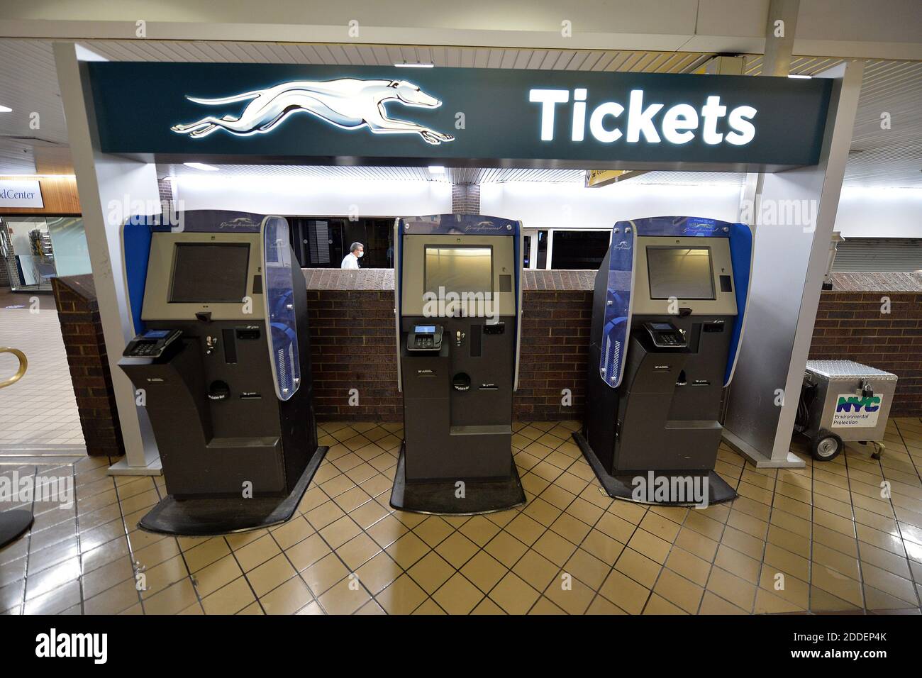Bus ticket dispensers hires stock photography and images Alamy