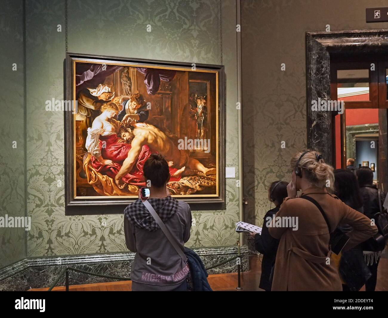 Samson delilah rubens national gallery hi-res stock photography and ...
