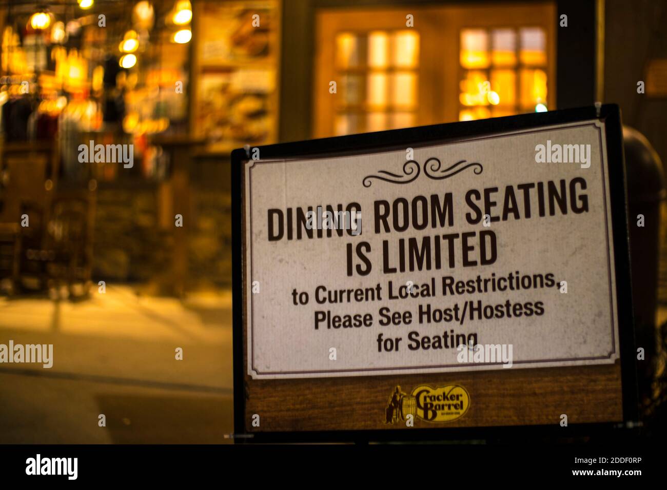 Augusta, Ga USA 11 22 20 Cracker Barrel Restaurant dining room