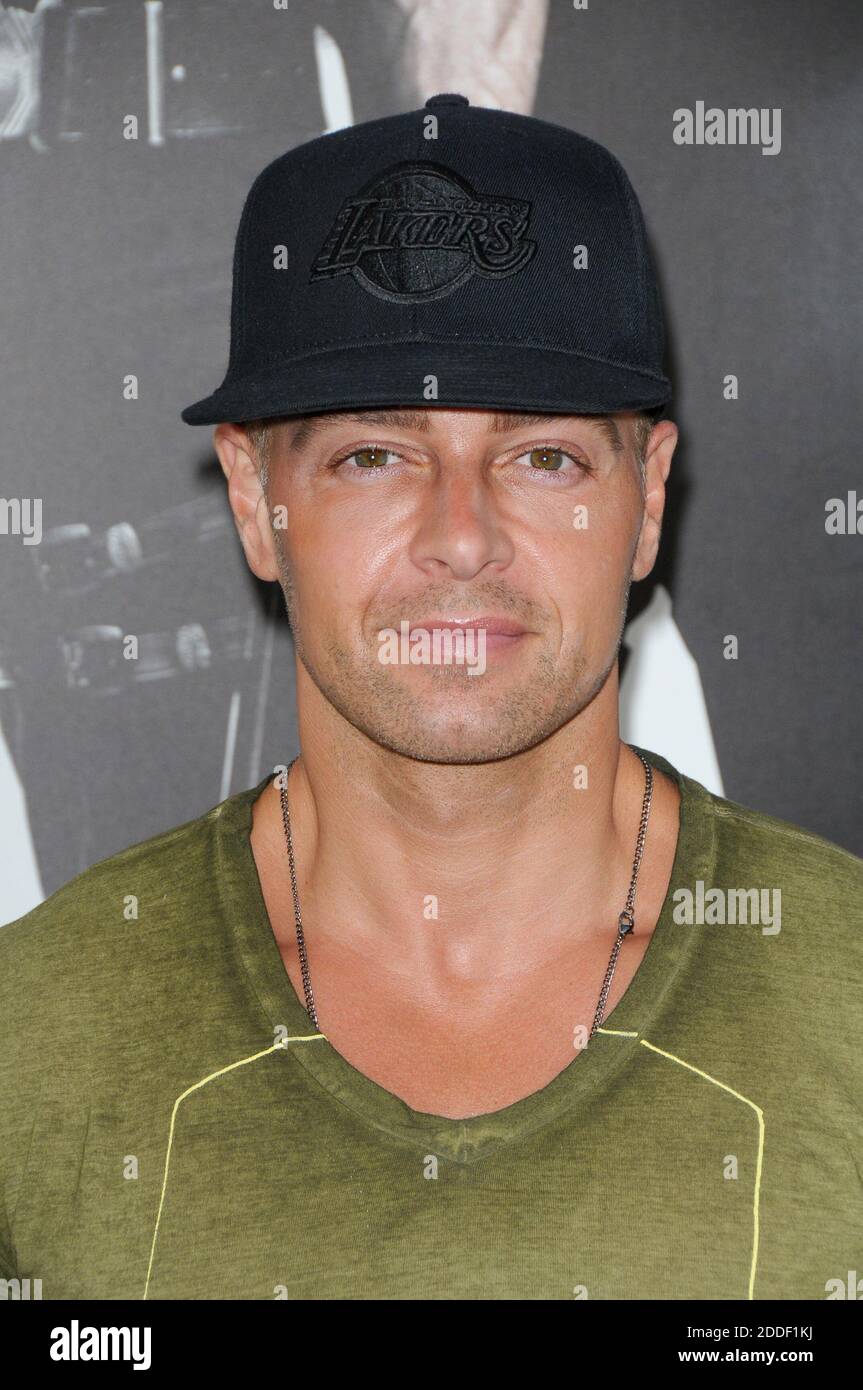 Joey lawrence hires stock photography and images Alamy