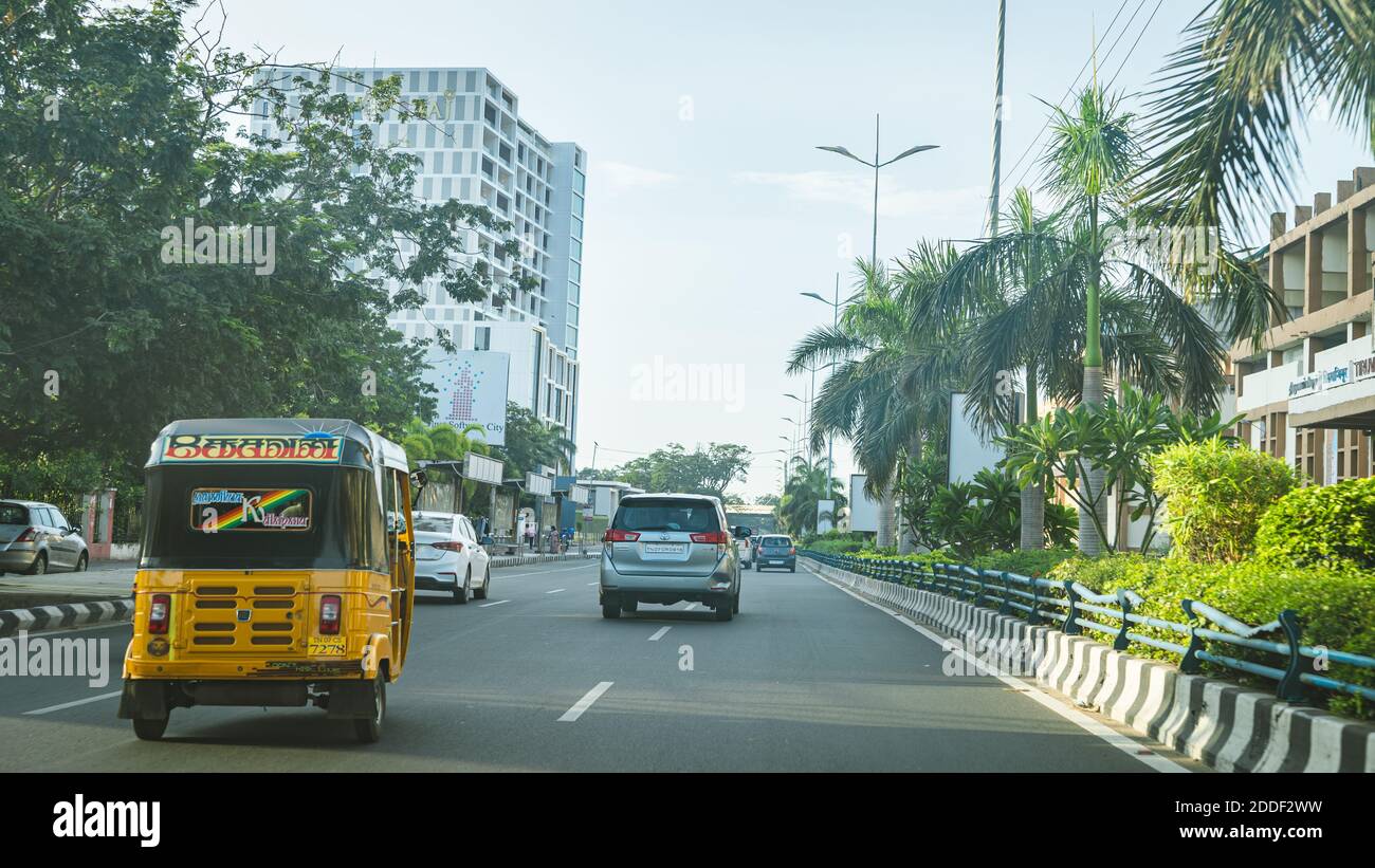 Minimal traffic on Old Mahabalipuram Road in Chennai on a Sunday