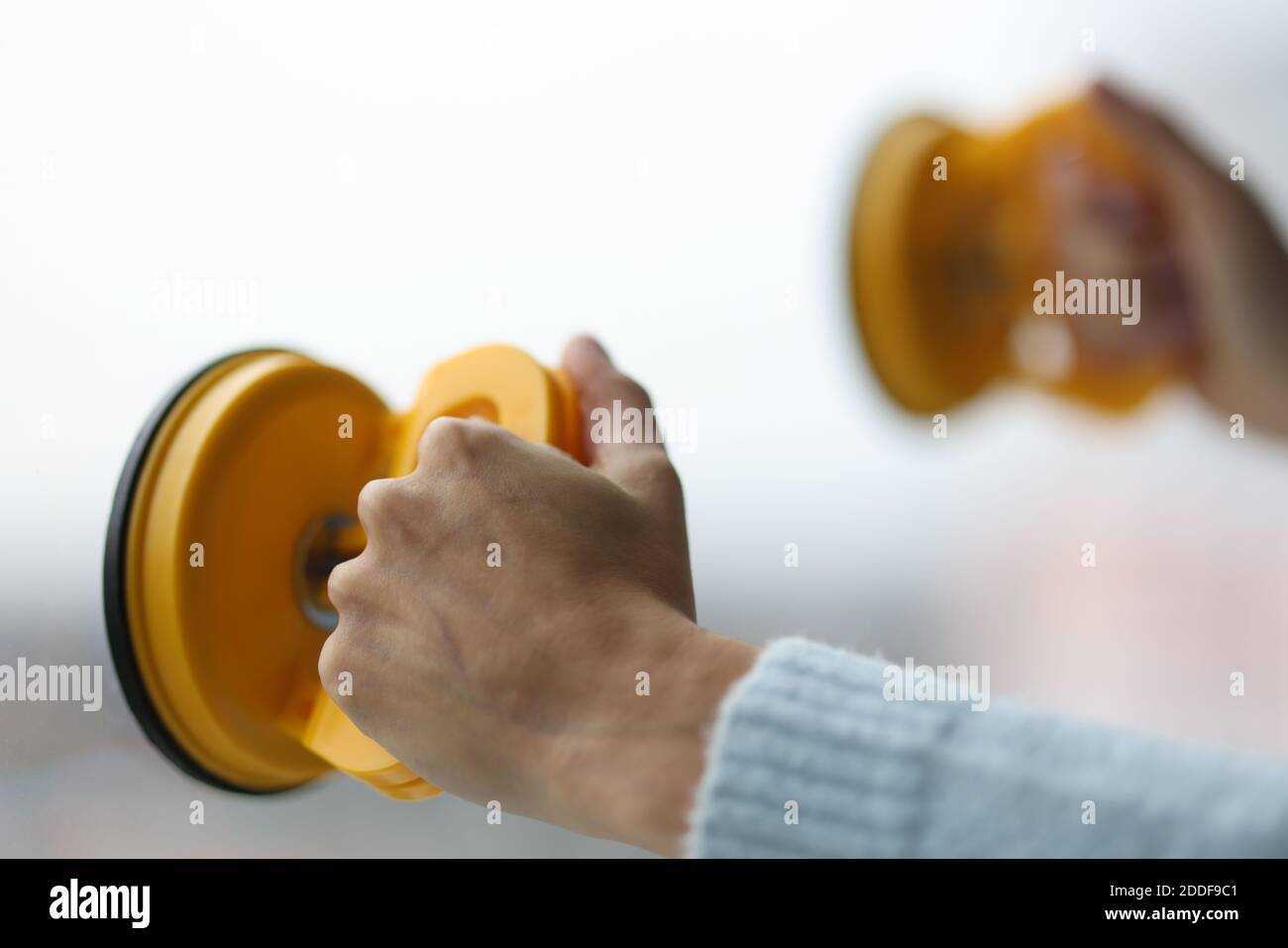 Vacuum suction cups for glass replacement and installation Stock Photo