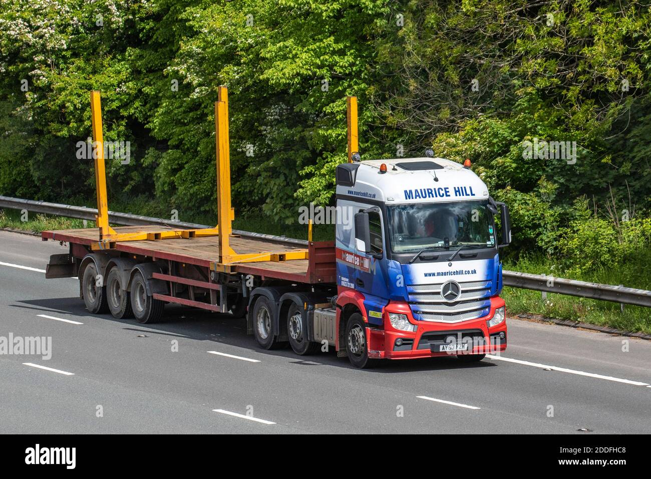 Empty wood lorry frame hires stock photography and images Alamy