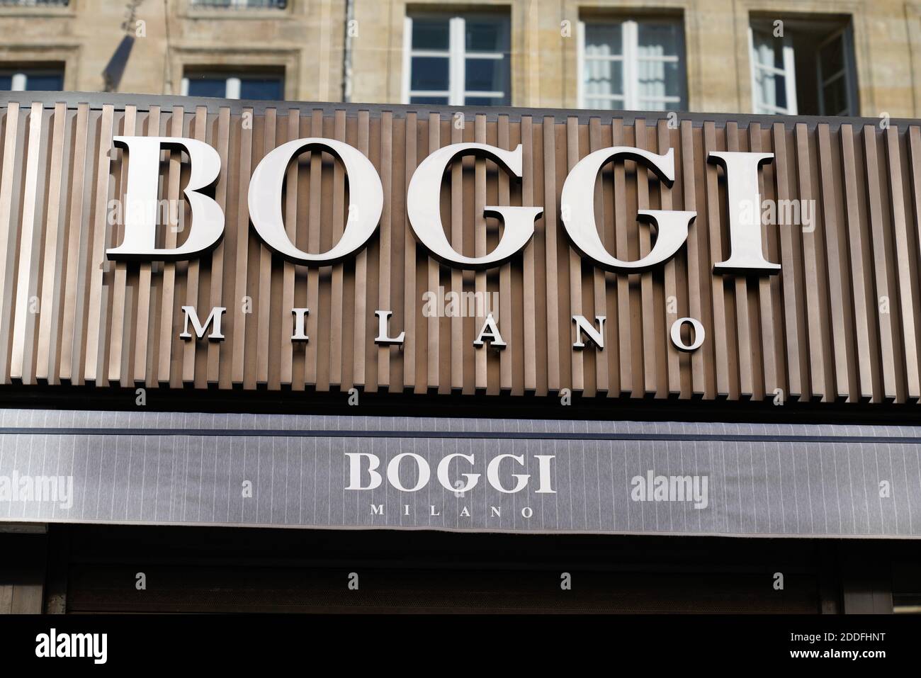 Bordeaux , Aquitaine / France - 11 08 2020 : boggi milano logo and text  sign shop of italian fashion store brand for men suits Stock Photo - Alamy