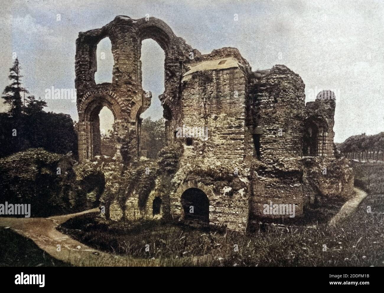 Blick auf die Überreste der Kaiserthermen in Trier, Deutschland 1930er Jahre. View to the Kaiserthermen thermae at Trier, Germany 1930s. Stock Photo